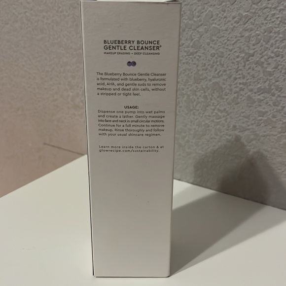 Glow recipe cleanser BOX - Picture 2 of 3